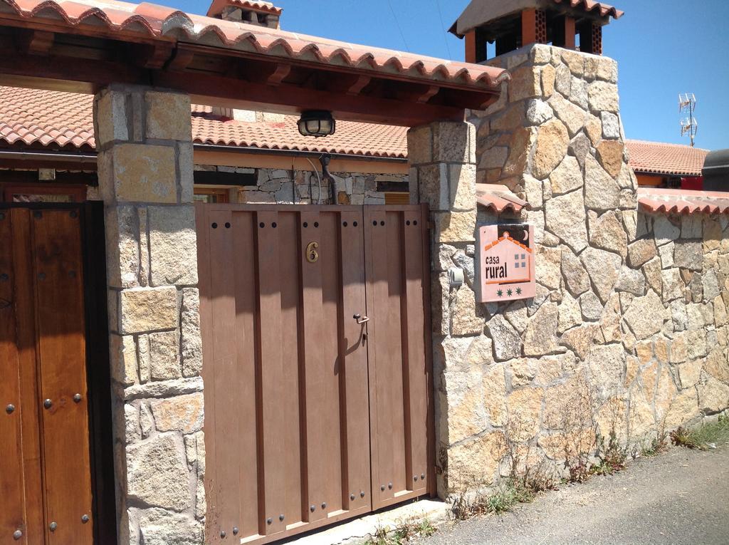 Casa Rural La Vega De Gredos Guest House San Martin de la Vega del Alberche Exterior photo